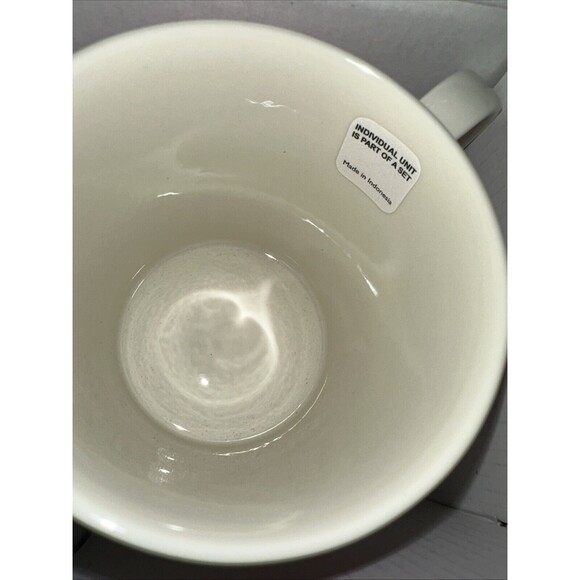 Lenox Holiday Red Coffee Mugs Set of 4 Red Rim Holly Berry Green Trim New In Box - Picture 5 of 5